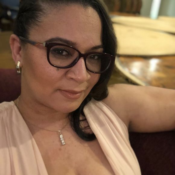 Meet your Posher, Rashida - Picture 1 of 1